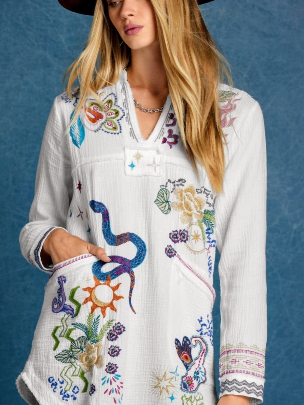 Johnny Was LEYVA Cream Embroidered Guuze Tunic with Multicolor Motifs NWT M